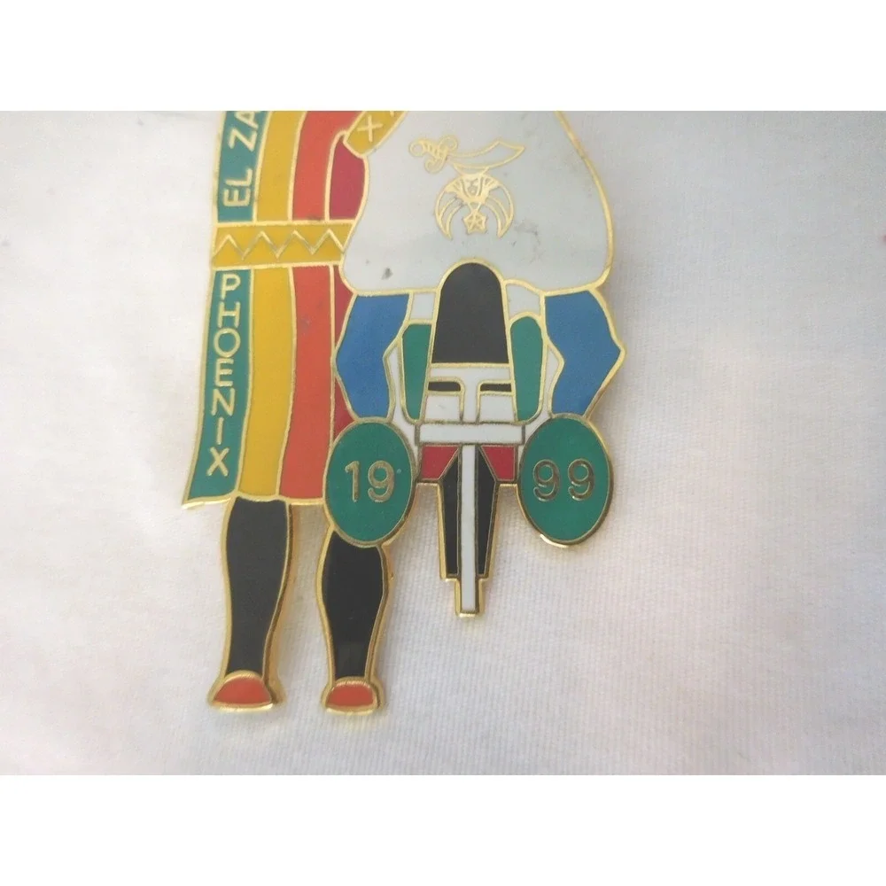 Vintage El Zaribah‎ Shrine Temple Phoenix Arizona Lapel  Bolo